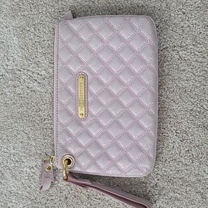 Juicy culture clutch